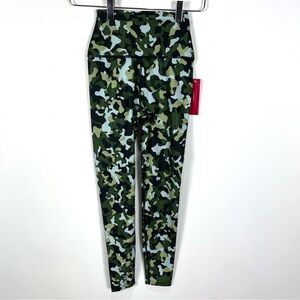 Carbon38 active green camo print leggings